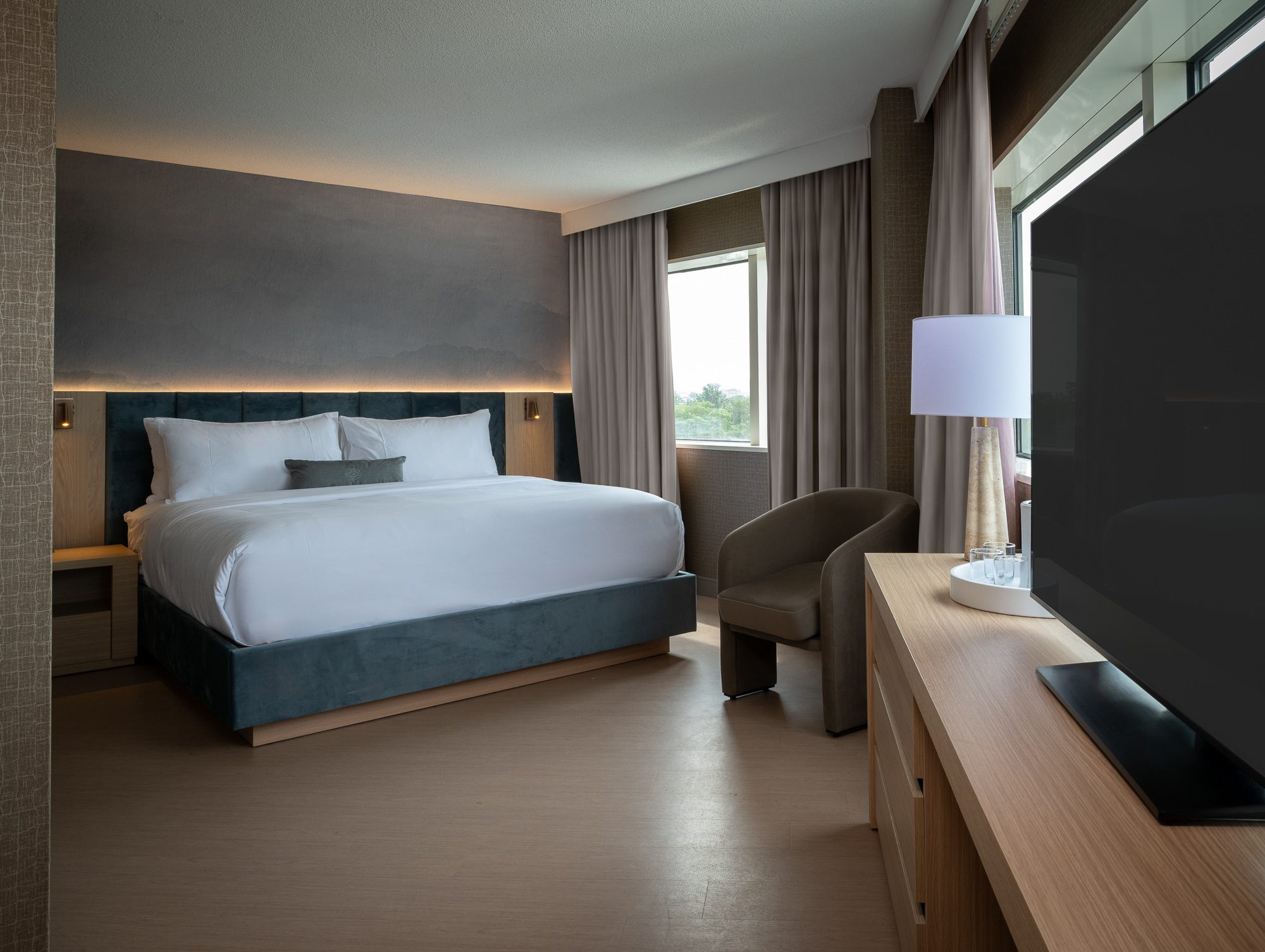 A Luxe king room